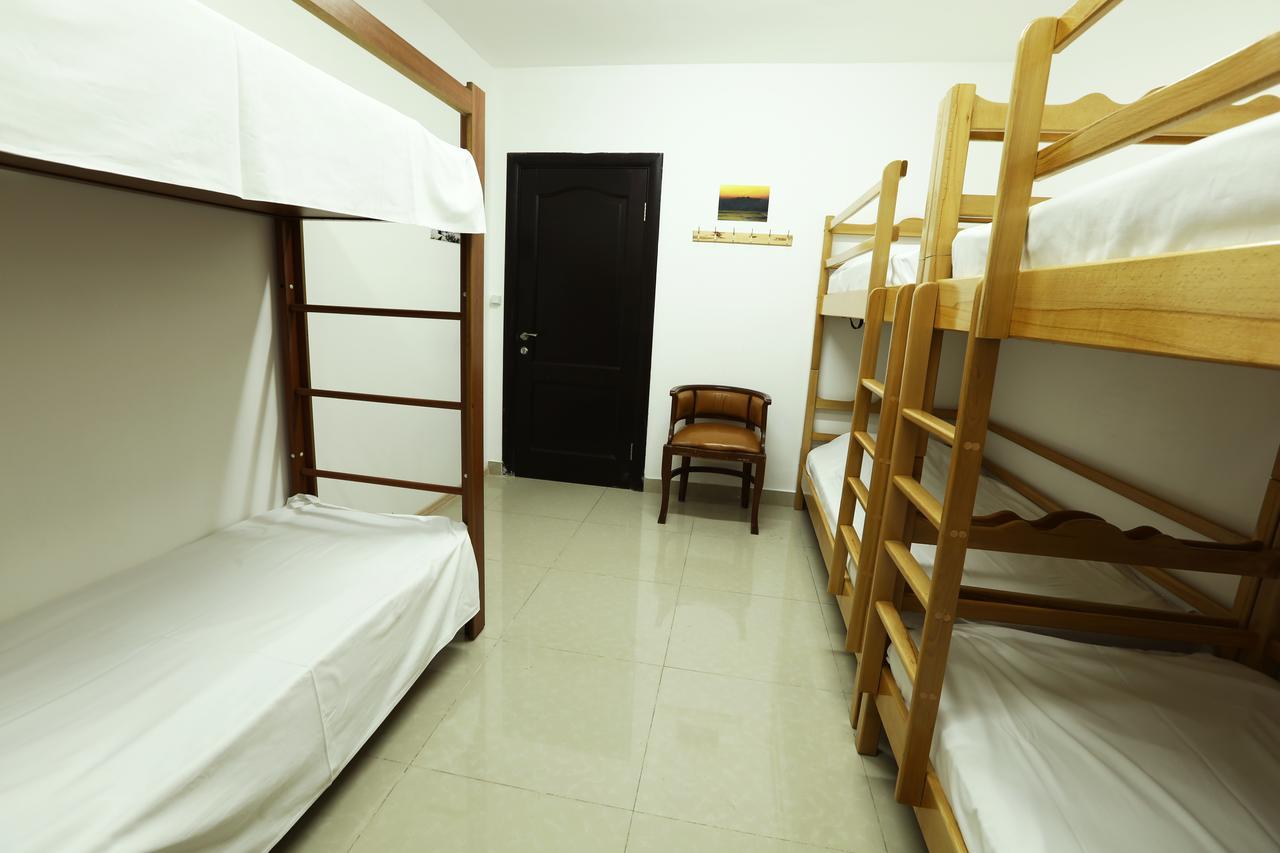 Byron Hostel Yerevan Exterior photo