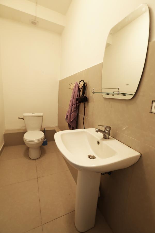 Byron Hostel Yerevan Exterior photo