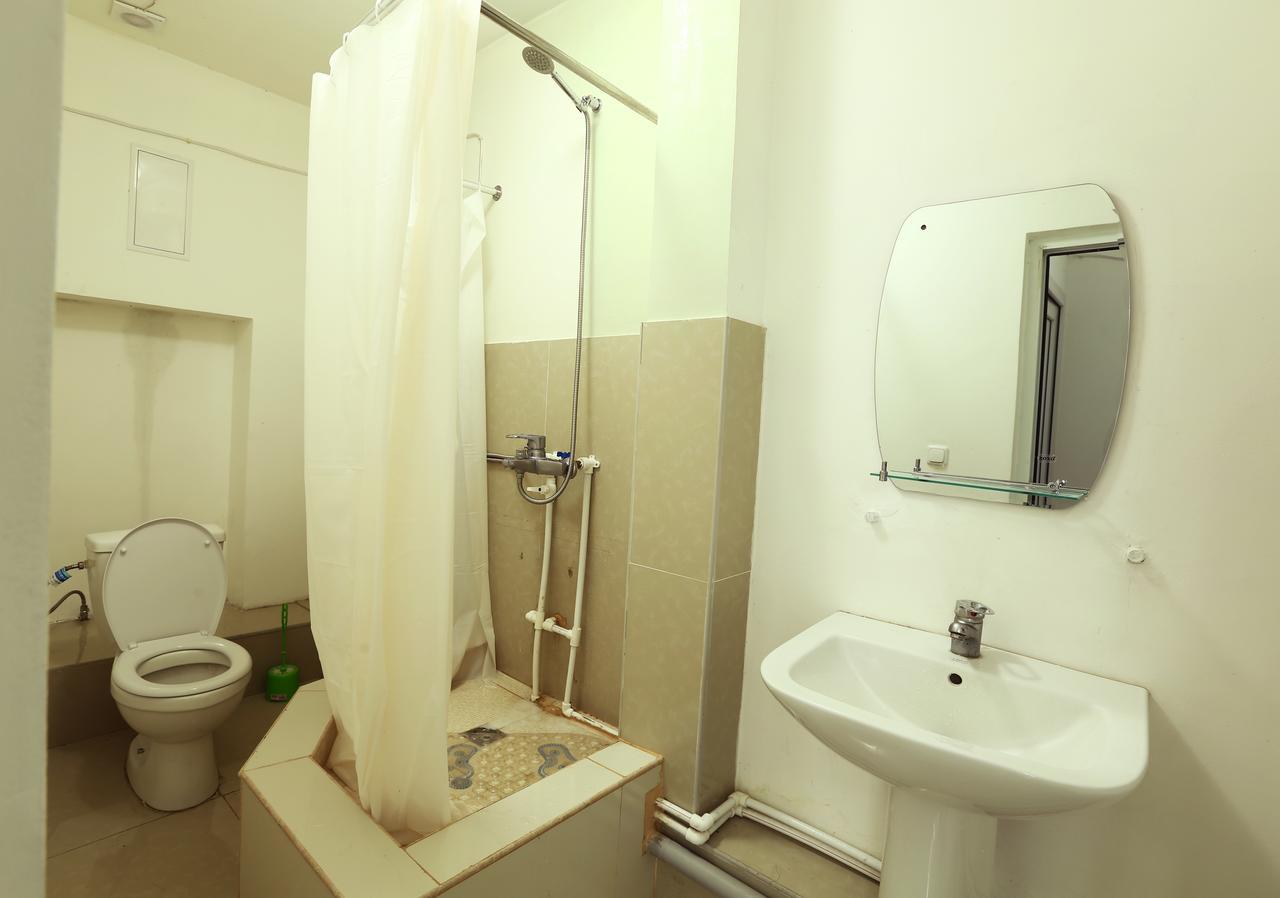 Byron Hostel Yerevan Exterior photo